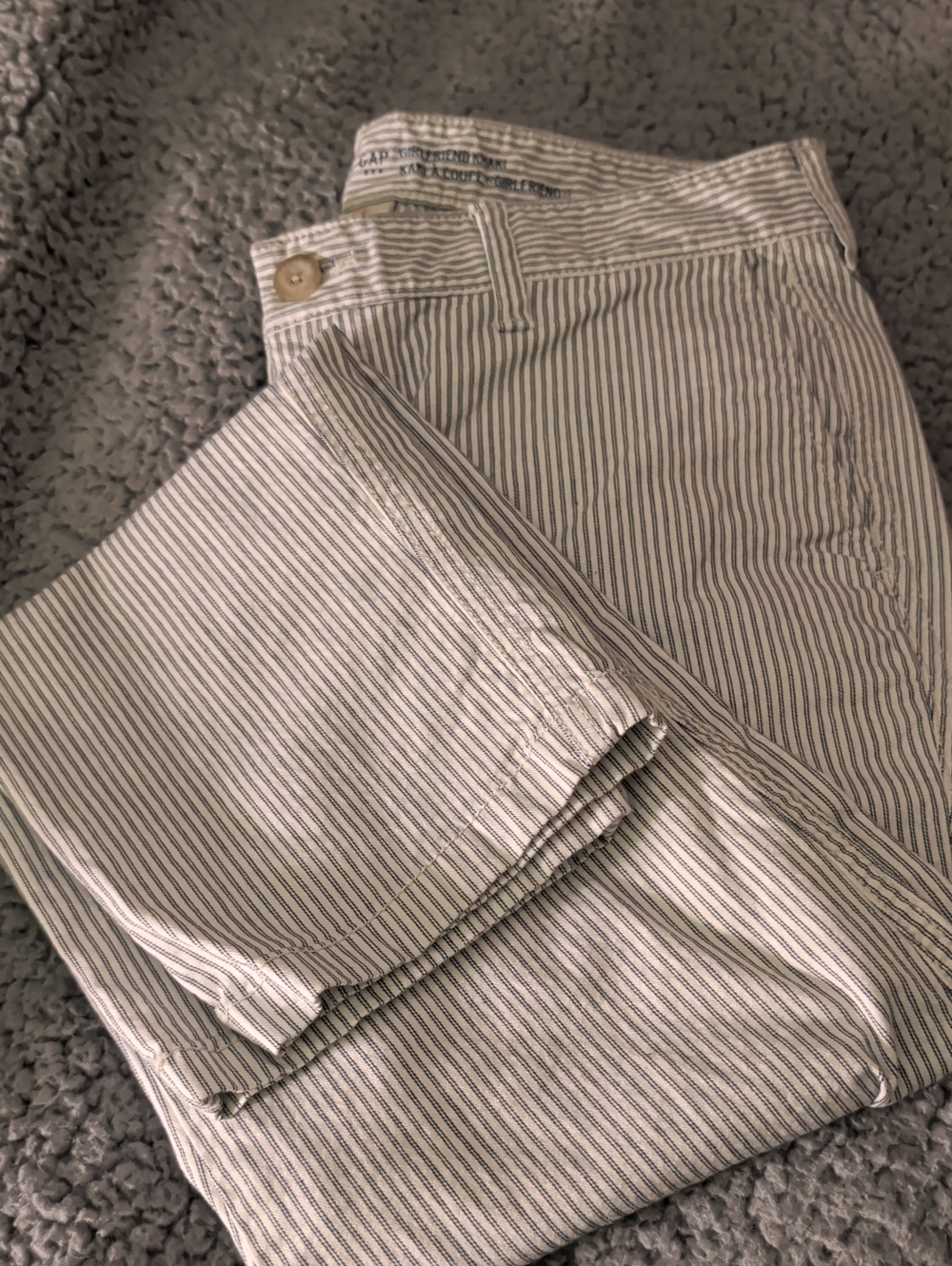 GAP Striped Seersucker Pants - Navy & White